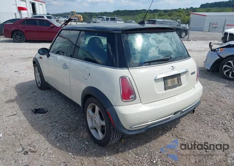 2006 Mini Cooper из США, поврежденный, VIN WMWRC33526TK64879